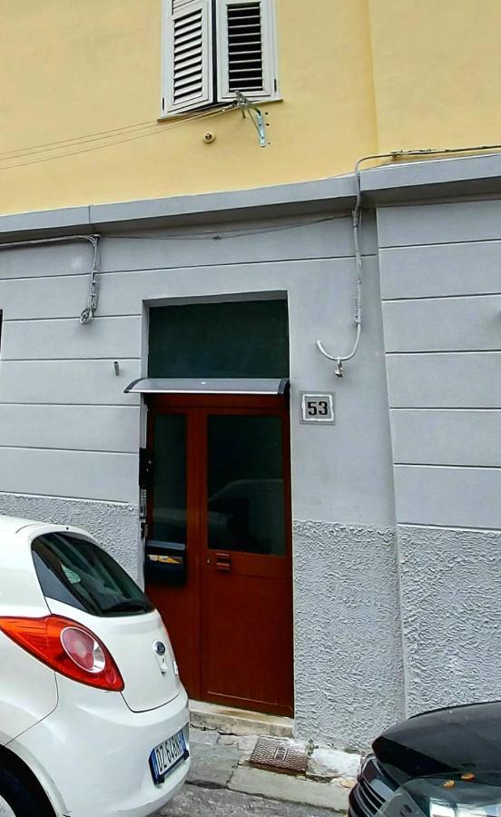 Casa Di Tania Appartement Triëst Buitenkant foto
